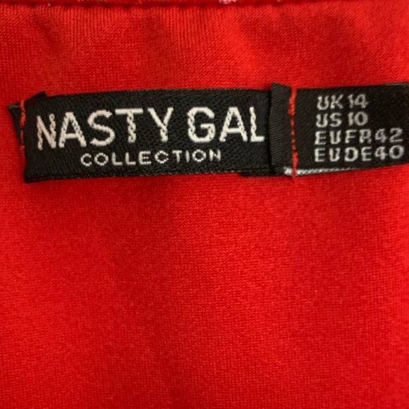 Nasty Gal Red Floral Ruched Dress - Picture 5 of 6